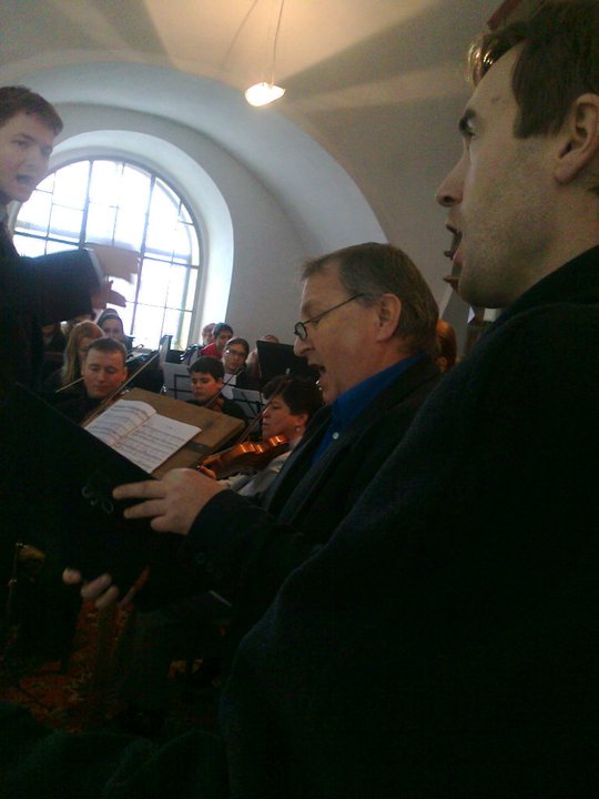 166163_176591382375826_100000748977937_447242_8126194_n